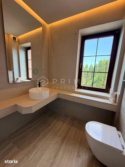 Spațiu comercial, de 30 mp, în Platou