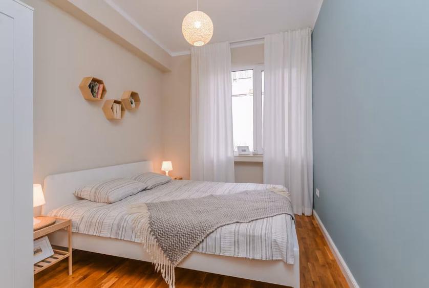 Apartament cu 2 camere decomandat în Titan