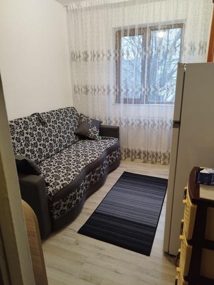 Garsonieră în Craiovița Nouă