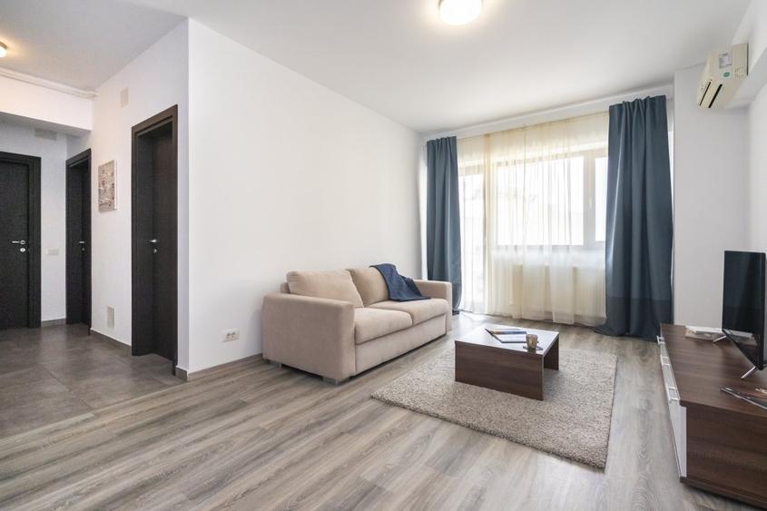 Apartament cu 2 camere semidecomandat, mobilat în Mihai Bravu