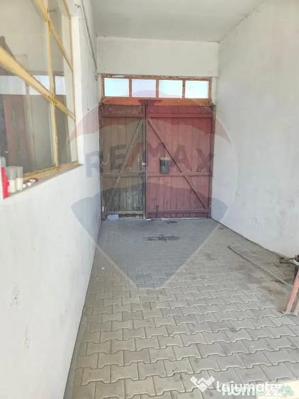Casă cu 5 camere cu Teren 1010 Mp în Ultracentral