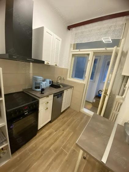 Apartament cu 3 camere nedecomandat, mobilat în Gara de Nord