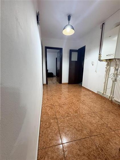 Apartament cu 3 camere decomandat în Tomis Nord