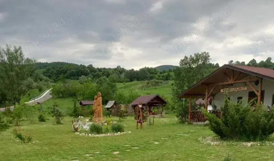 Casă cu 6 camere în Zaharești