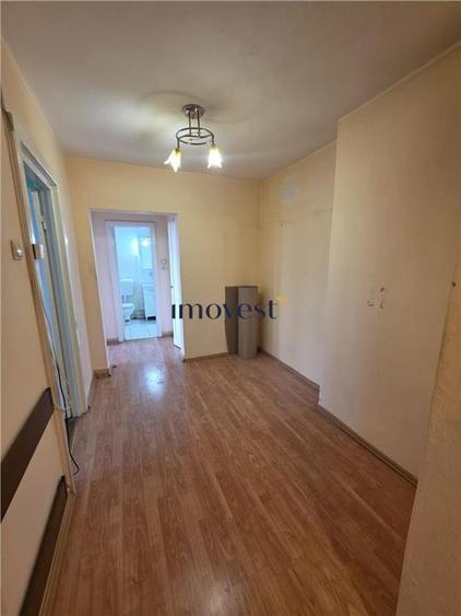 Apartament cu 3 camere decomandat în Cloșca