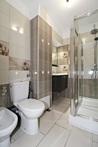 Apartament cu 3 camere decomandat în Inel II