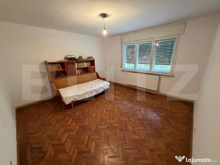 Apartament cu 2 camere decomandat în Calea București