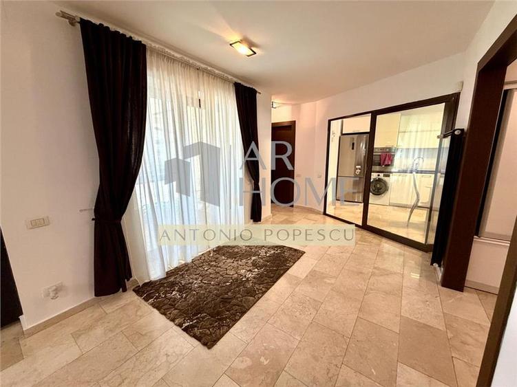Apartament cu 3 camere decomandat, mobilat în Ultracentral