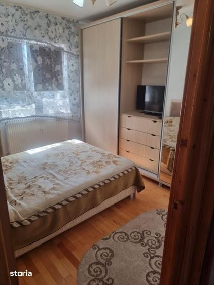 Apartament cu 3 camere, mobilat în Central