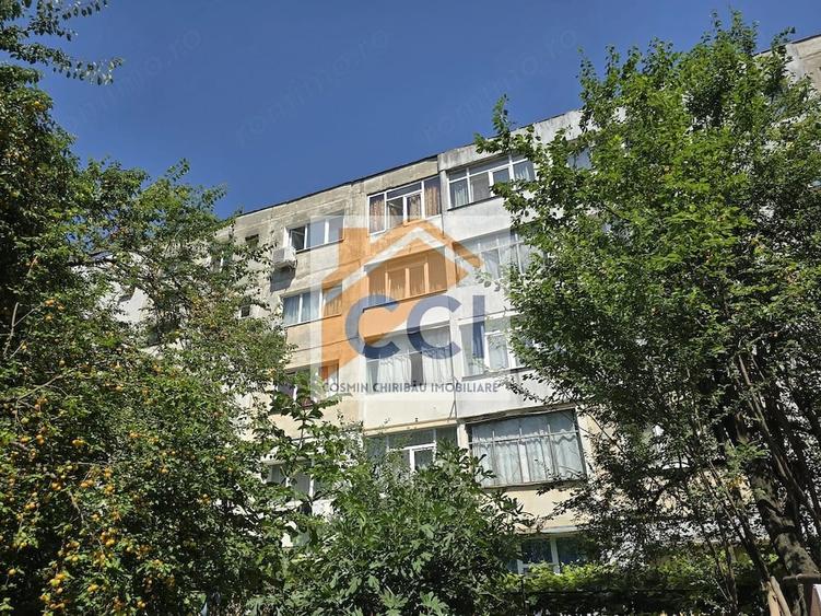 Apartament cu 2 camere semidecomandat în Narcisa