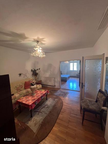 Casă cu 3 camere cu Teren 261 Mp în Giurgiului