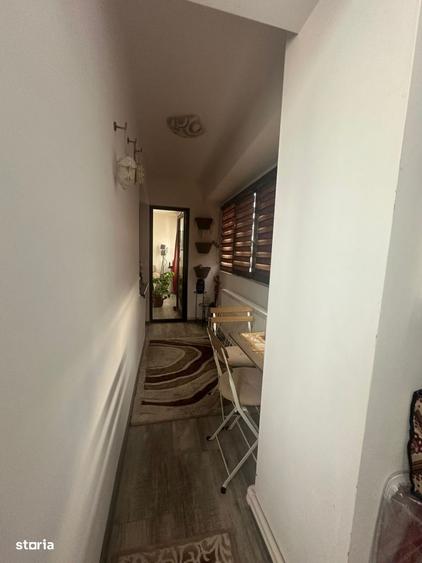 Apartament cu 3 camere decomandat, mobilat în Barieră