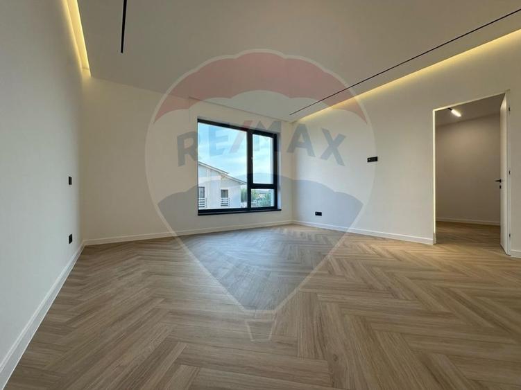 Vila moderna de inchiriat cu 5 camere, prima inchiriere - 19