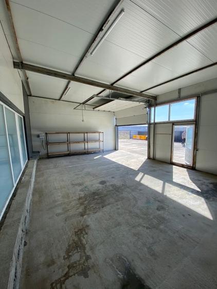 Spațiu comercial, de 220 mp, în Malu Mare