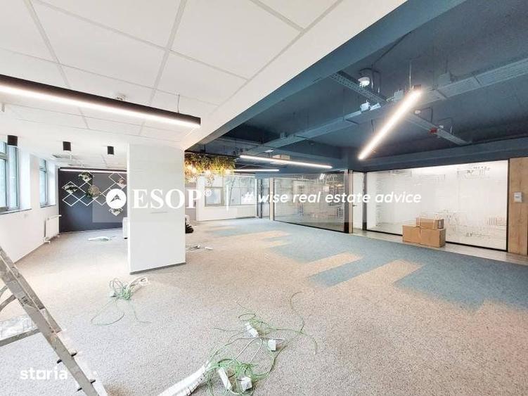 Spațiu comercial, de 300 mp, în Romană