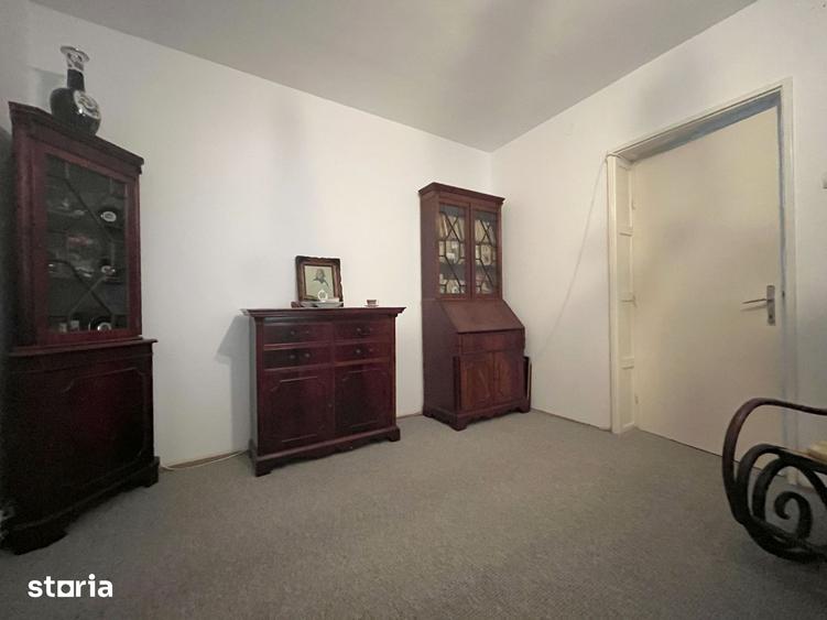 Apartament cu 2 camere semidecomandat, mobilat în Tipografilor