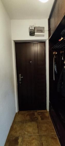 Apartament cu 3 camere decomandat în Tineretului