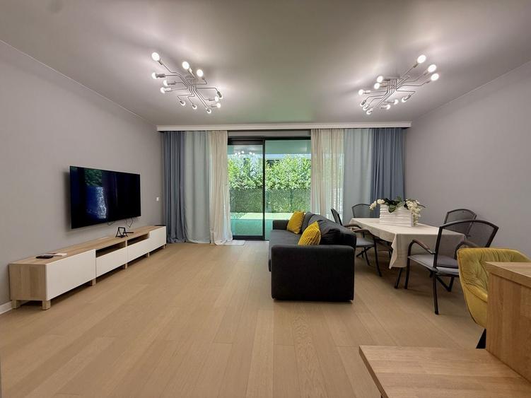 Apartament cu 3 camere decomandat, mobilat în Băneasa