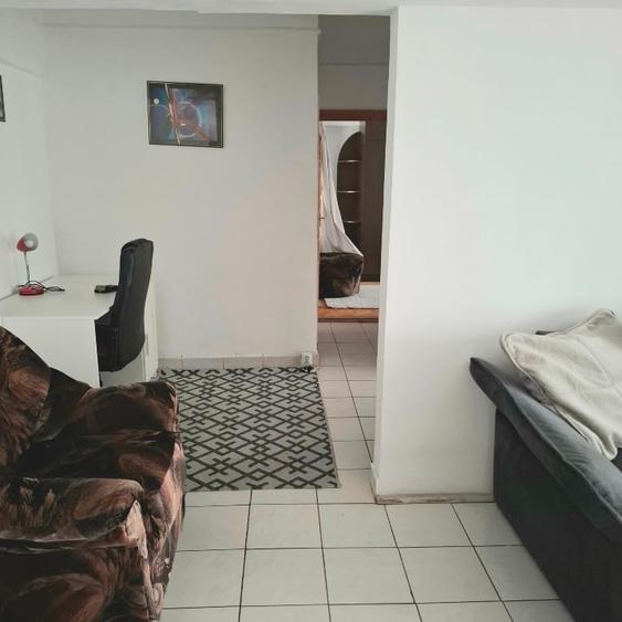 Apartament cu 3 camere decomandat, mobilat în Central