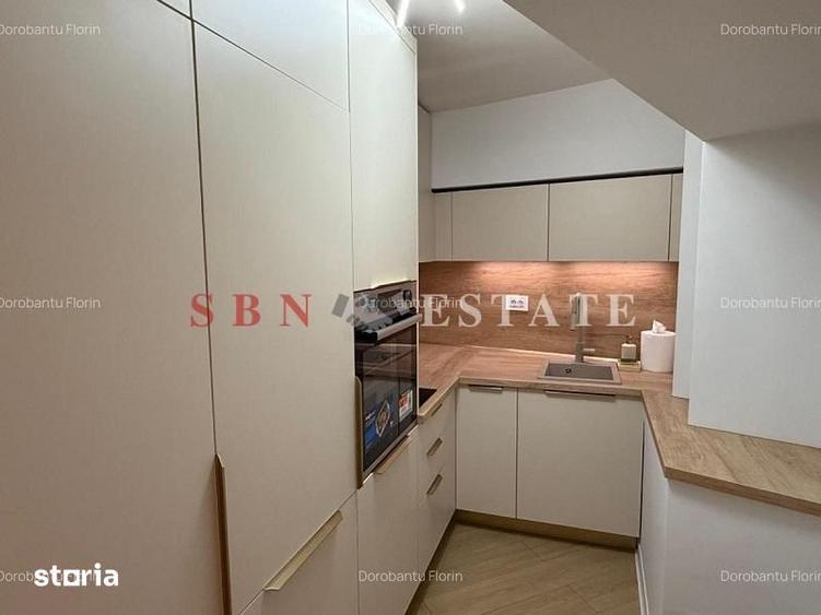 Apartament cu 3 camere semidecomandat în Decebal