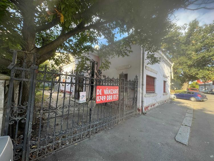 Casă cu 4 camere în Ultracentral
