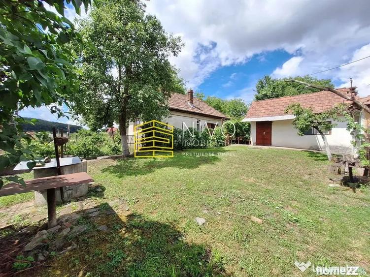 Casă cu 2 camere cu Teren 600 Mp în Livezeni