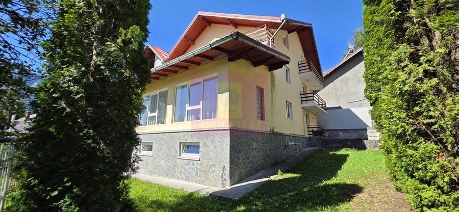 Casă cu 7 camere în Central