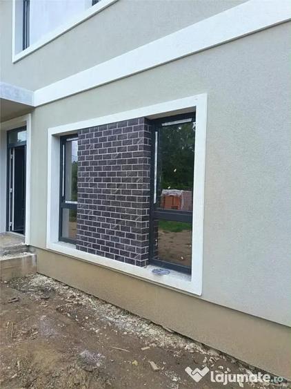 Casă cu 5 camere cu Teren 300 Mp în Sânmihaiu Român