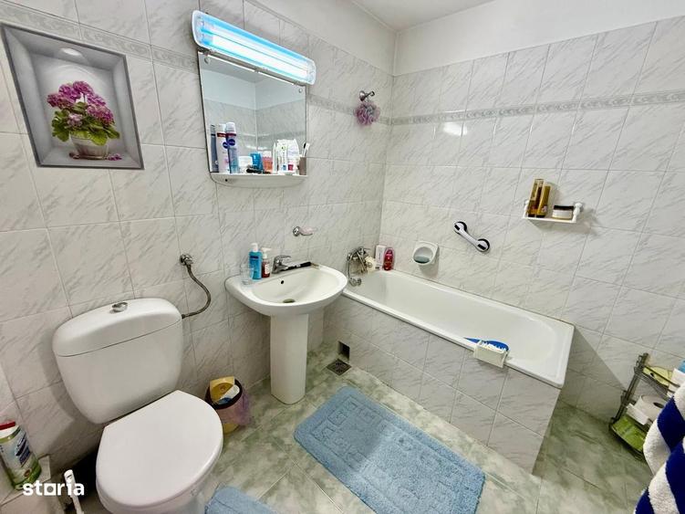 Casă cu 3 camere în Mureșeni