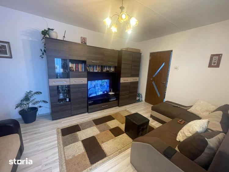 Apartament cu 3 camere în 1 Mai