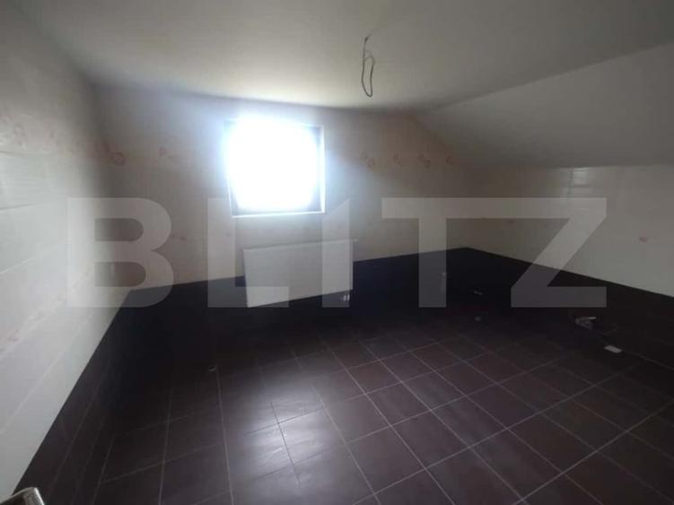 Casă individuală cu 4 camere cu Teren 500 Mp în Beclean