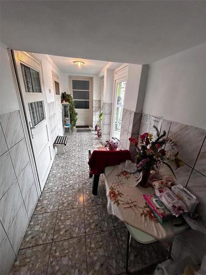 Casă cu Teren 600 Mp în Central