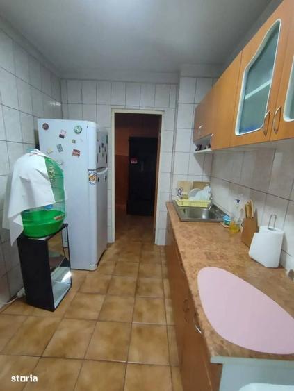 Apartament cu 3 camere decomandat în 1 Decembrie 1918