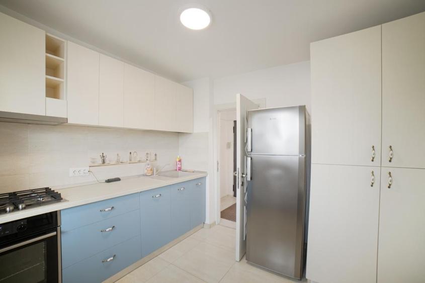 Apartament cu 2 camere decomandat, mobilat în Rahova