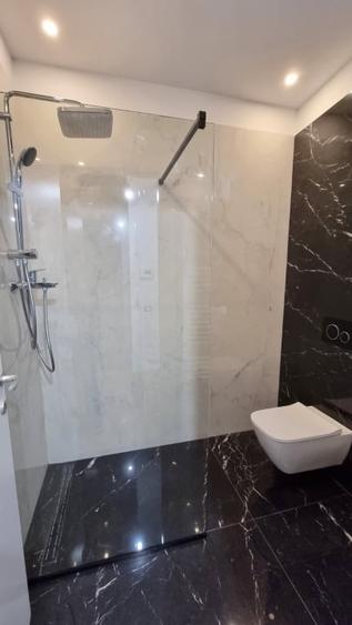 Apartament cu 3 camere decomandat, mobilat în Iancu Nicolae