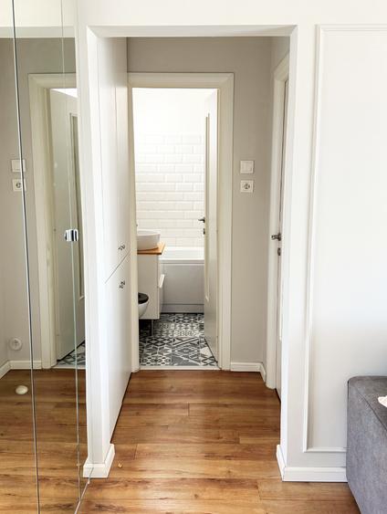 Apartament cu 2 camere semidecomandat în Victoriei