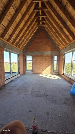 Apartament cu 2 camere în Paleu