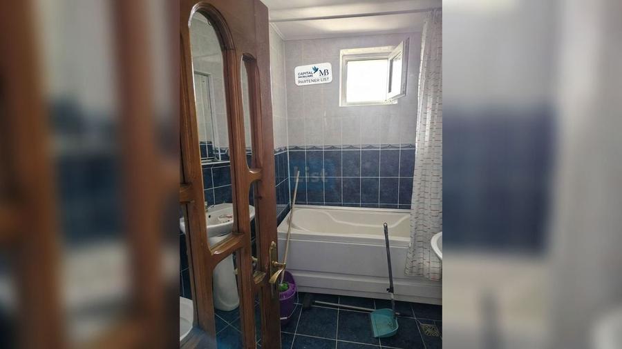 Apartament cu 3 camere decomandat în Obcini