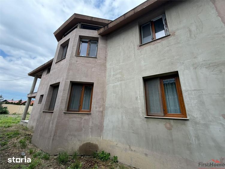 Casă cu 6 camere cu Teren 1012 Mp în Vânători