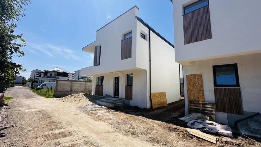 Casă cu 7 camere cu Teren 225 Mp în Chiajna