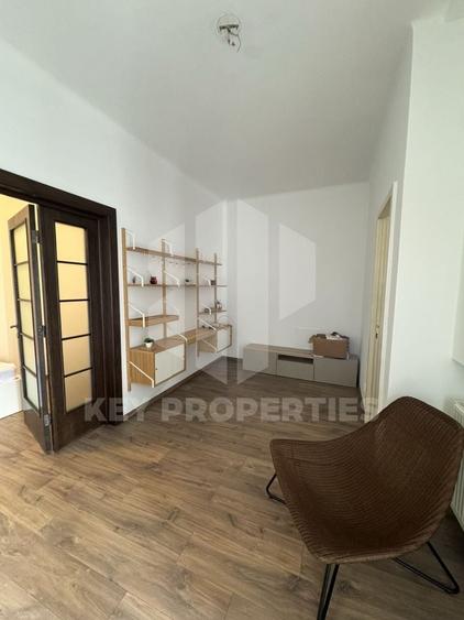 Apartament cu 2 camere semidecomandat în Armeneasca