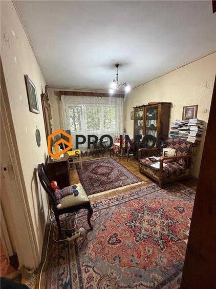 Apartament cu 2 camere semidecomandat în Gară