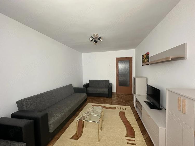 Apartament cu 2 camere decomandat în Vest