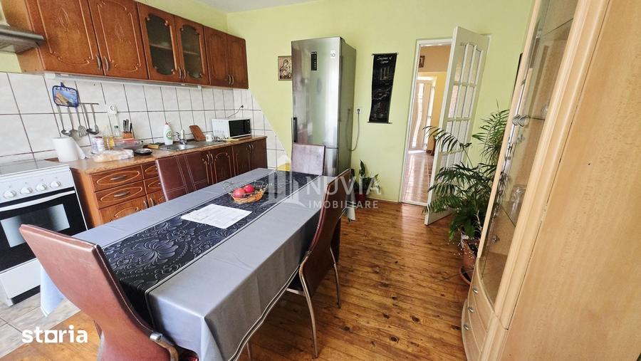 Casă cu 4 camere cu Teren 500 Mp în Lipoveni