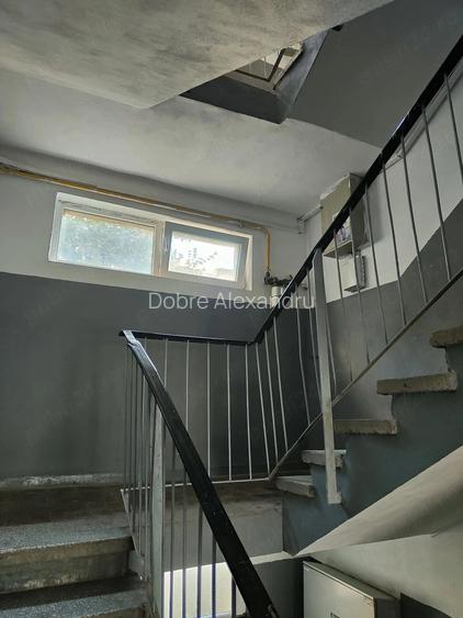 Apartament 4 camere CARACAL decomandat HCC 90 mp2 etaj 2