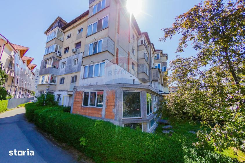 Spa?iu comercial cu apartament la pachet, de vanzare Bulevardul Traian - 2