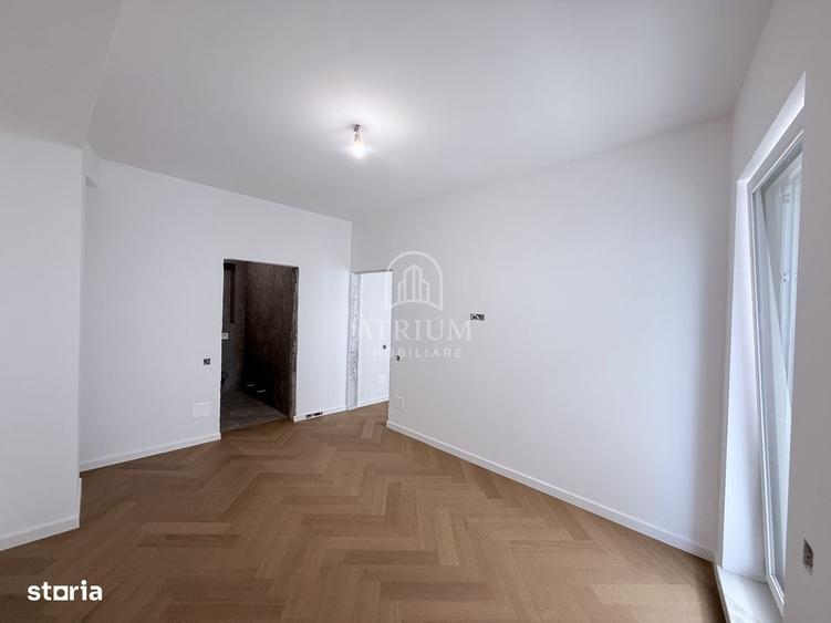 Apartament cu 4 camere în Central