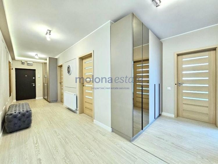 Apartament cu 4 camere semidecomandat, mobilat în Zorilor