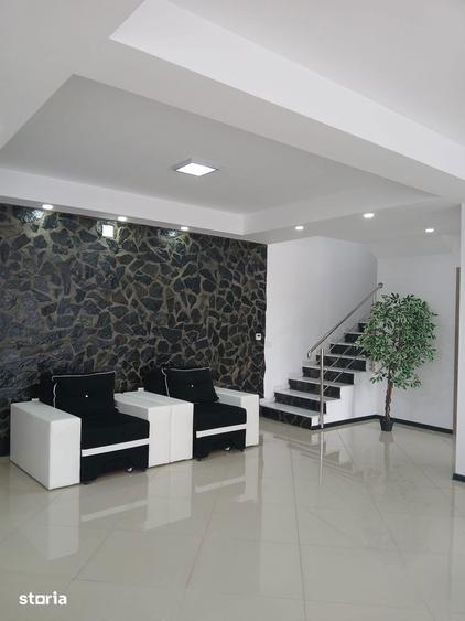 Casă cu 4 camere cu Teren 200 Mp în Ștefănești
