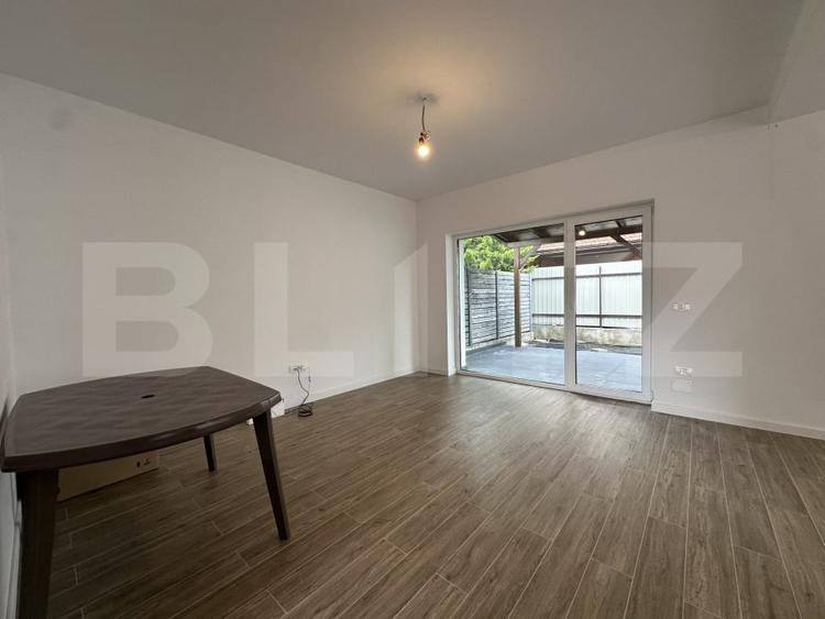 Duplex cu 5 camere cu Canalizare în Florești